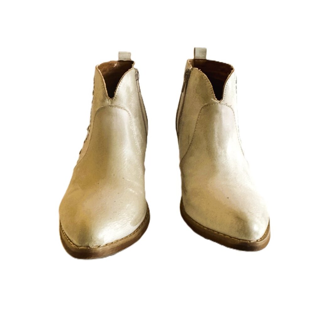 Mi.iM Women's Ankle Boots Western, Off White, Size 6.